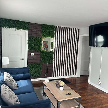 Bungalow Bliss Индианаполис Екстериор снимка